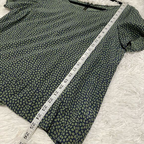 Gerard Darel Silk Short Sleeve Blouse in Green Blue Size 42 - Picture 4 of 9